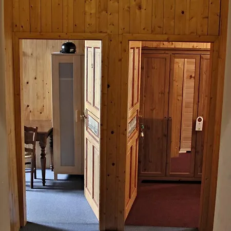מלון De Provence Tuchomerice