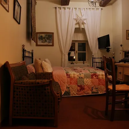 מלון De Provence 4*