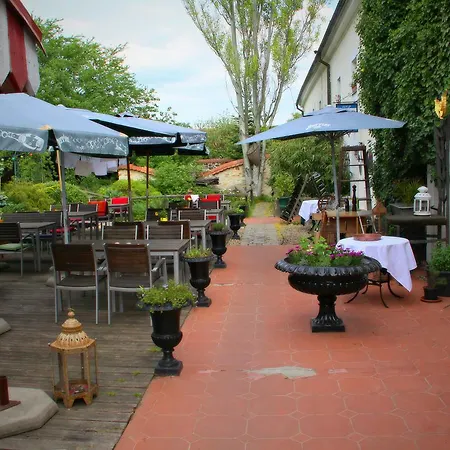 De Provence Hotel
